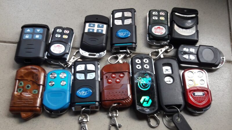 Làm remote cửa cuốn​ Bình Dương