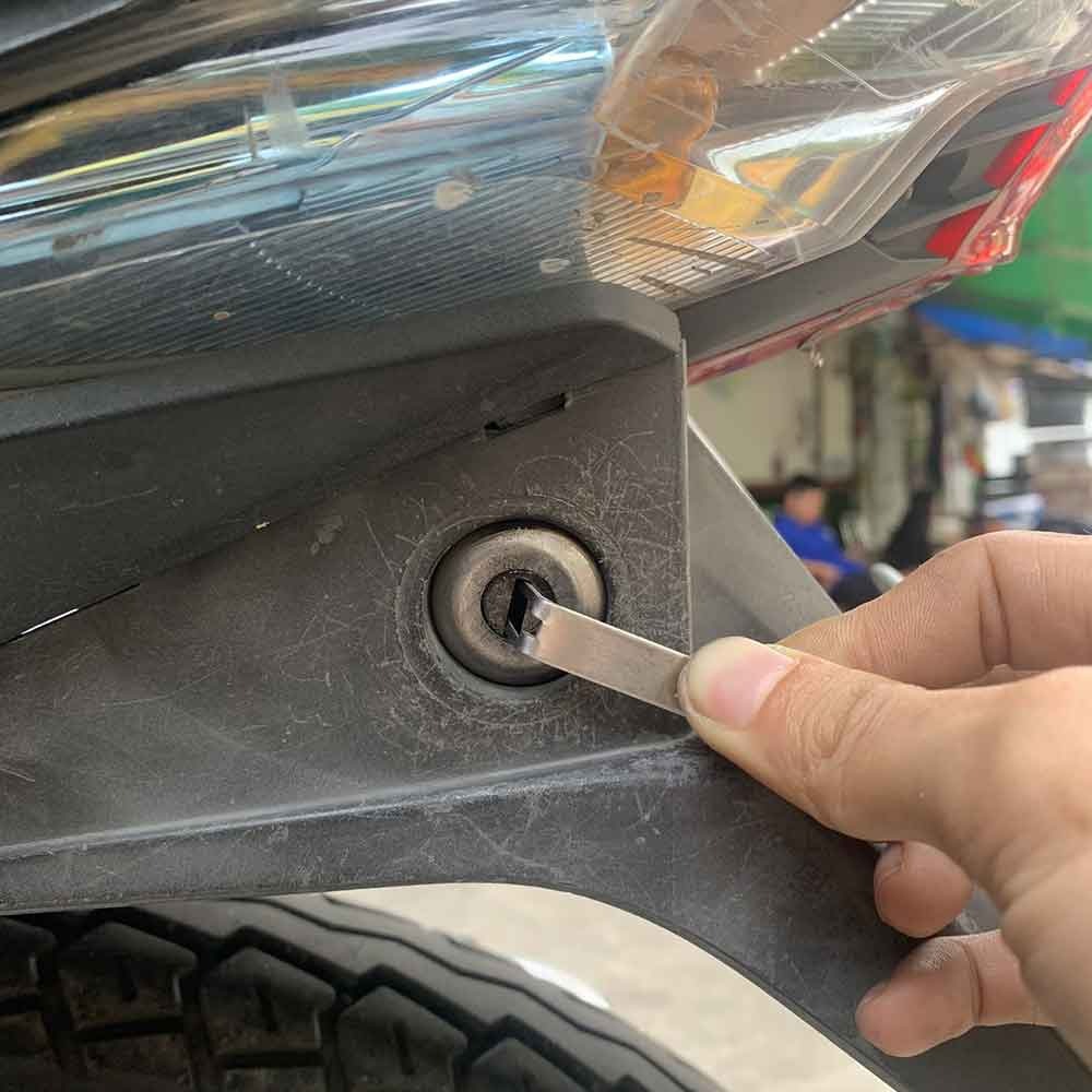 Mở Khóa Cốp Xe Máy Thuận An